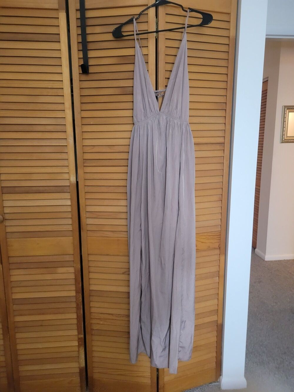 Lulu's Beige Special Occasion Maxi Spaghetti Strap Tie Back Dress Sz Medium